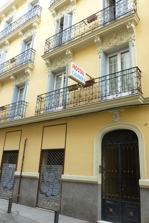 Hostal Casanova Madrid Bagian luar foto